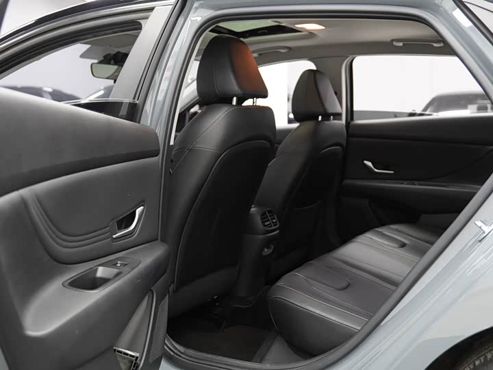 Фото 19 - Hyundai Elantra N line