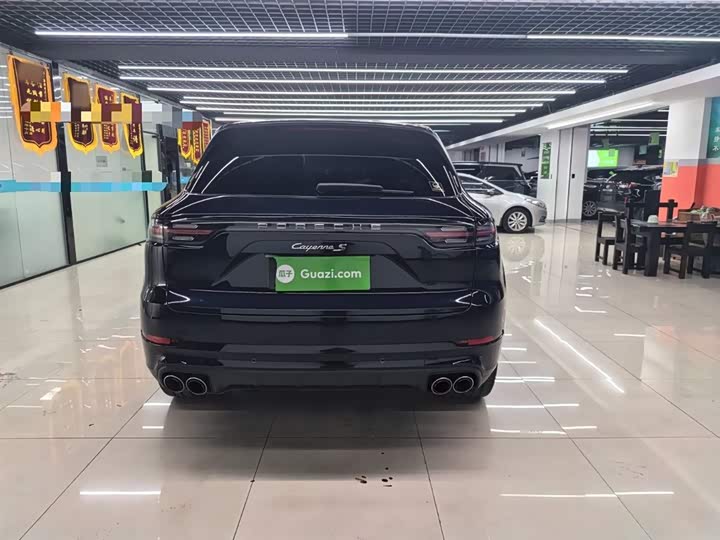 Фото 14 - Porsche Cayenne