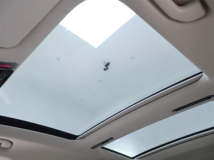 Фото 19 - Mercedes-Benz S-Class