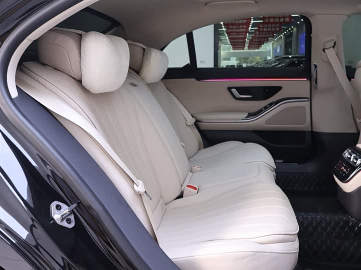 Фото 22 - Mercedes-Benz S-Class