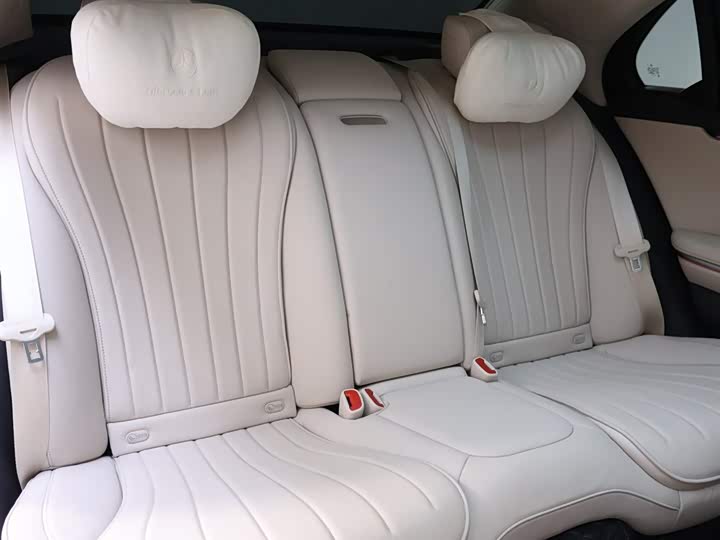 Фото 23 - Mercedes-Benz S-Class