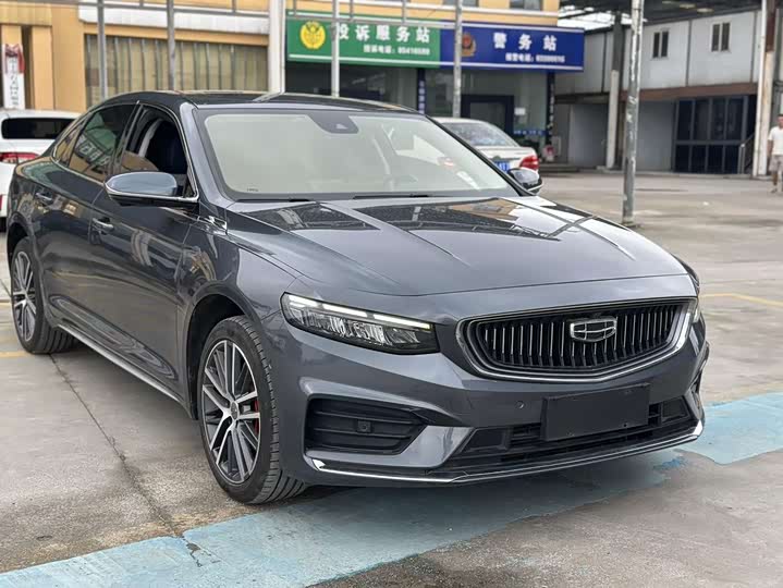 Фото 3 - Geely Preface