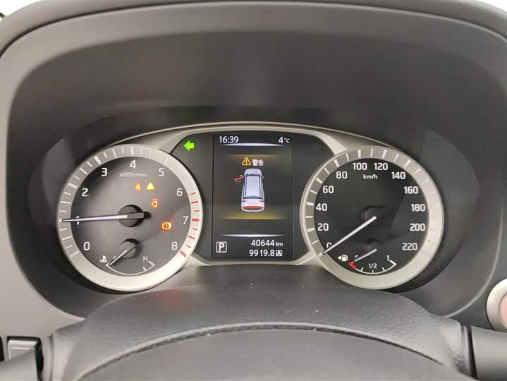 Фото 14 - Nissan Terra