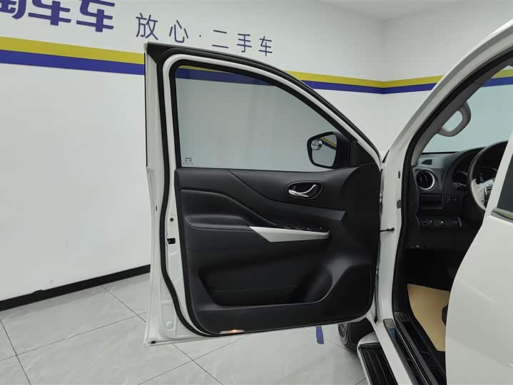 Фото 7 - Nissan Terra