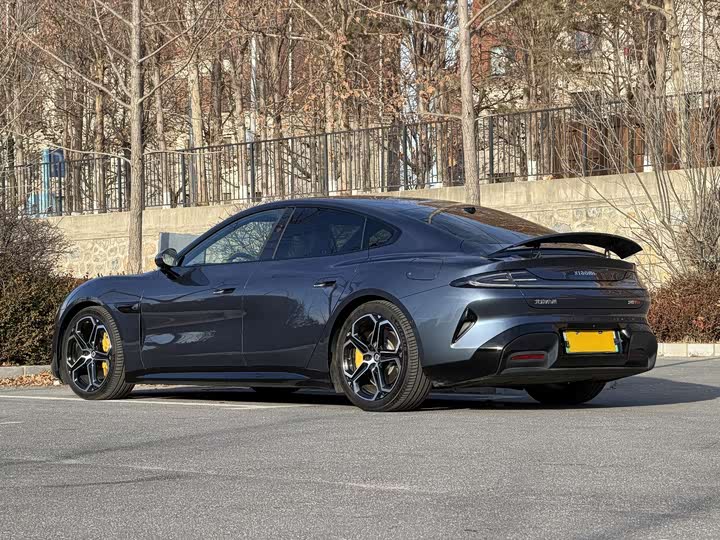 Фото 5 - Xiaomi SU7