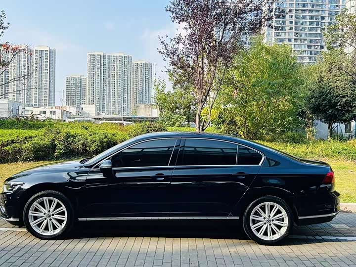 Фото 3 - Volkswagen Magotan