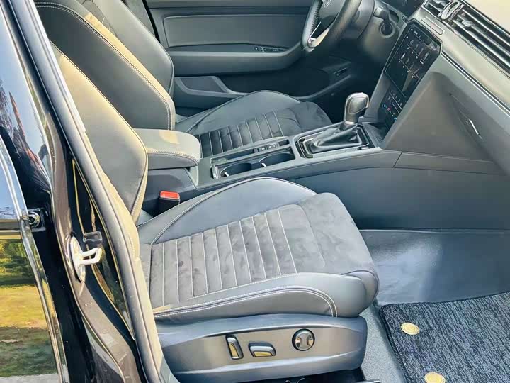 Фото 7 - Volkswagen Magotan