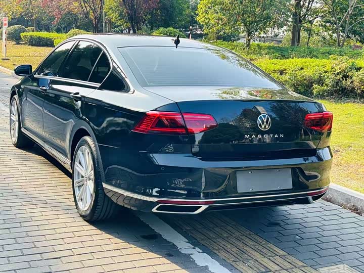 Фото 8 - Volkswagen Magotan