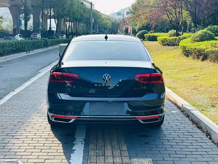 Фото 9 - Volkswagen Magotan