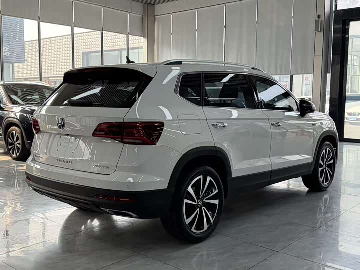 Фото 12 - Volkswagen Tharu