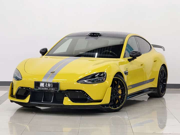 Фото 1 - Xiaomi SU7 Ultra