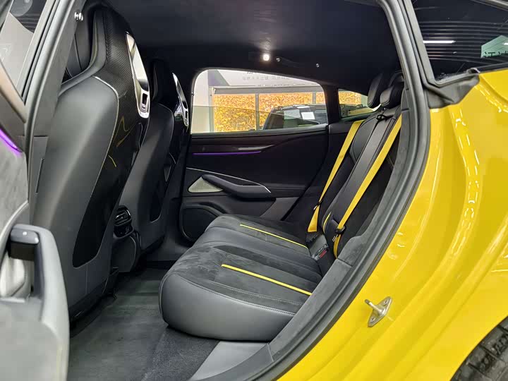 Фото 10 - Xiaomi SU7 Ultra