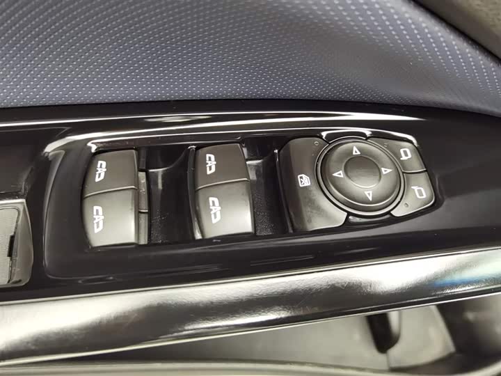 Фото 9 - Buick Velite 6