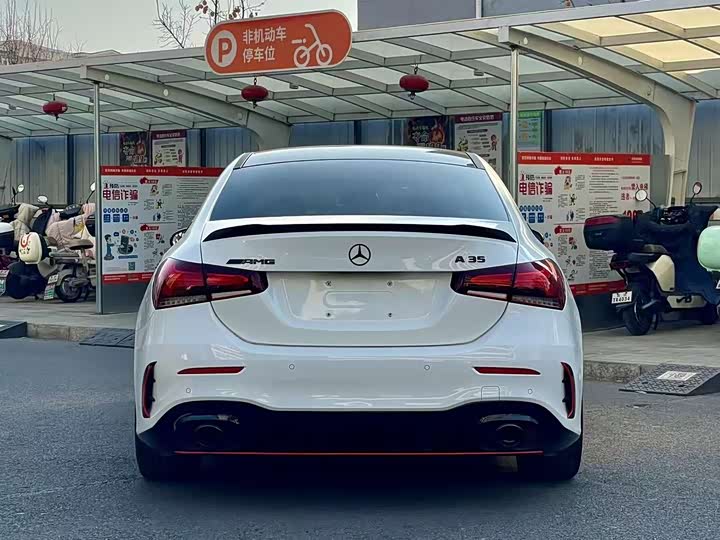 Фото 3 - Mercedes-Benz A-Class AMG