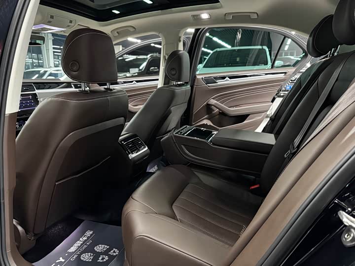 Фото 11 - Volkswagen Phideon