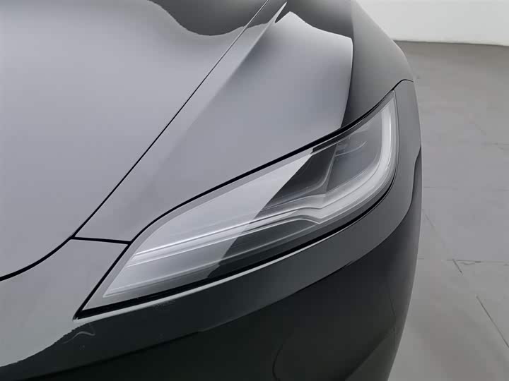 Фото 7 - Tesla Model 3