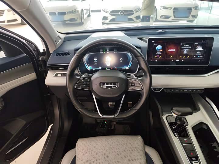 Фото 11 - Geely Preface