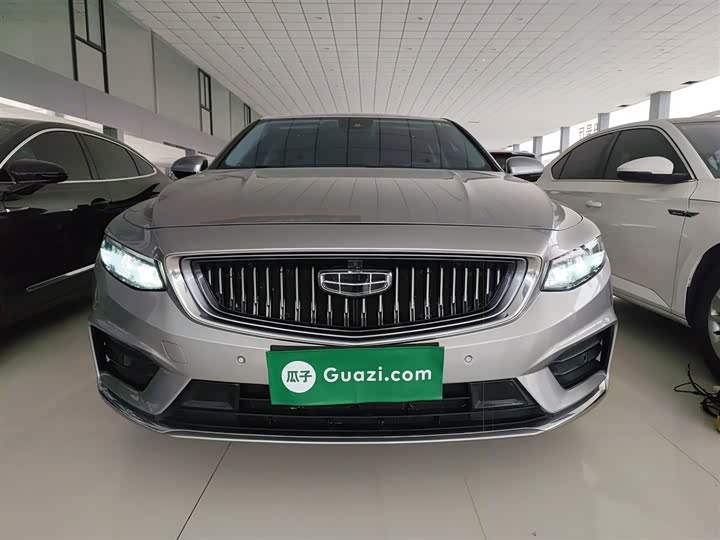 Фото 3 - Geely Preface