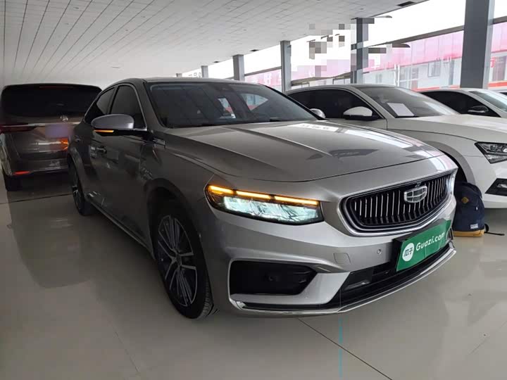 Фото 4 - Geely Preface