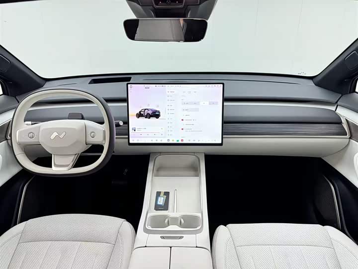 Фото 10 - Nio Onvo L60