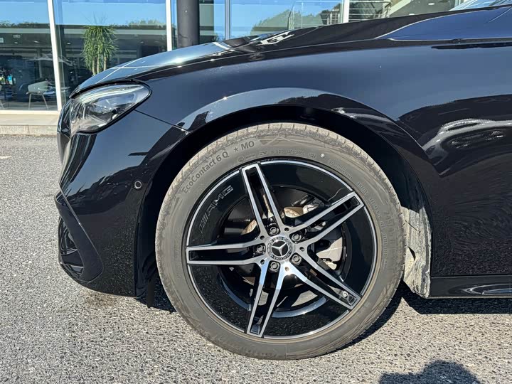 Фото 8 - Mercedes-Benz E-Class