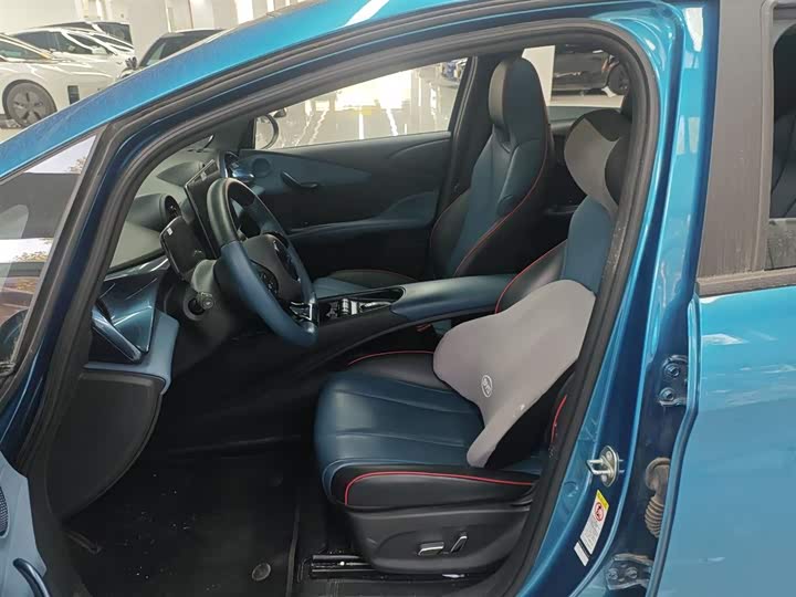 Фото 15 - BYD Dolphin