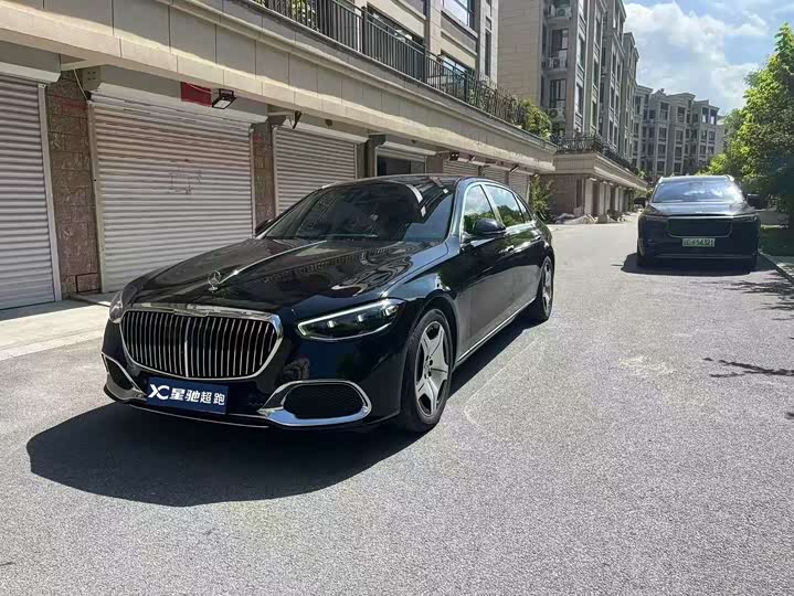 Фото 2 - Mercedes-Benz Maybach S-Class