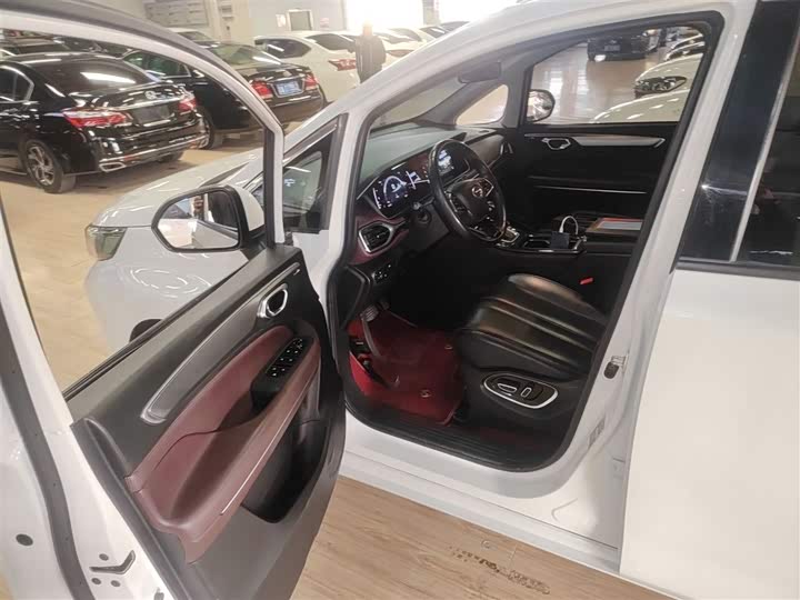 Фото 13 - GAC Trumpchi M6