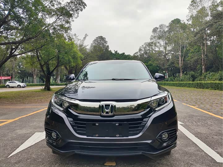 Фото 2 - Honda Vezel