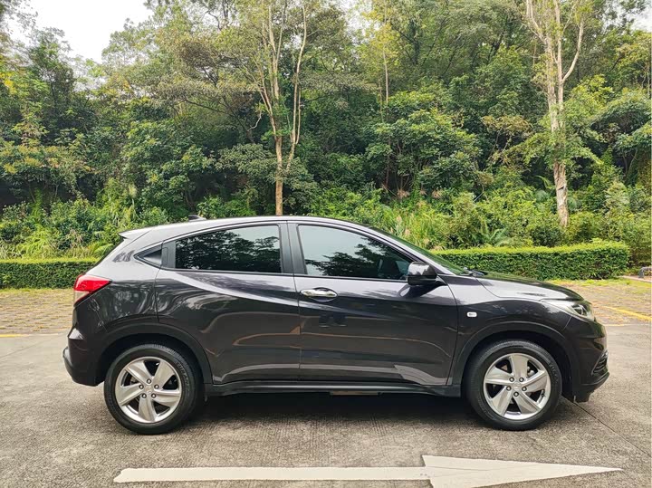 Фото 6 - Honda Vezel