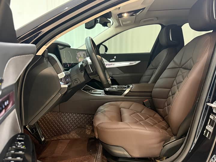 Фото 7 - BMW 7 Series