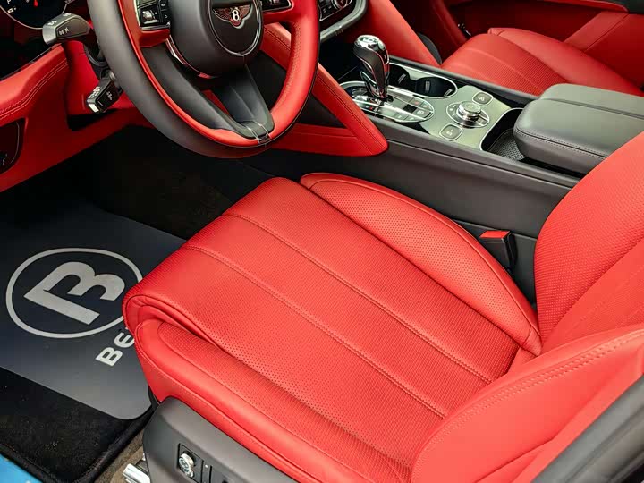 Фото 9 - Bentley Bentayga Hybrid