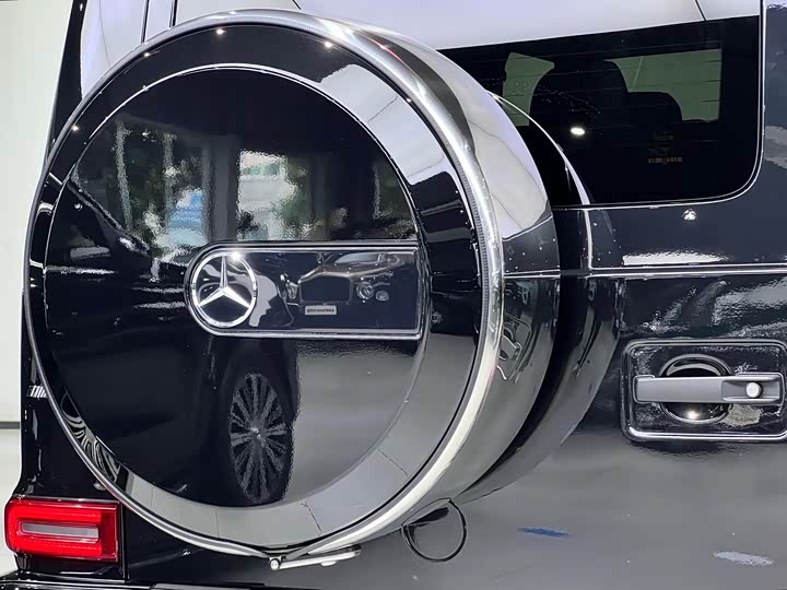 Фото 15 - Mercedes-Benz G-Class AMG