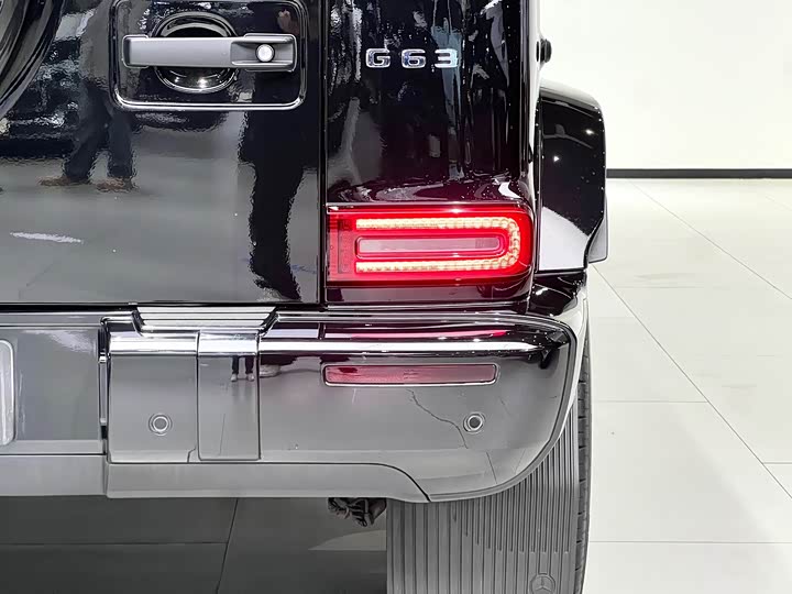 Фото 16 - Mercedes-Benz G-Class AMG