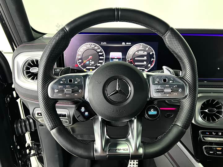 Фото 22 - Mercedes-Benz G-Class AMG