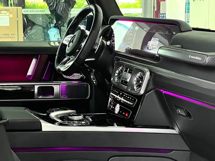 Фото 25 - Mercedes-Benz G-Class AMG