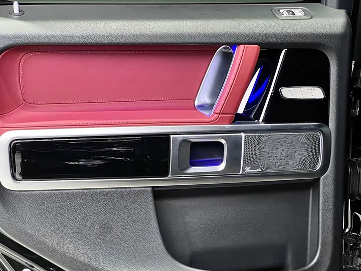 Фото 32 - Mercedes-Benz G-Class AMG