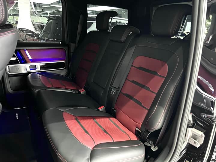 Фото 34 - Mercedes-Benz G-Class AMG