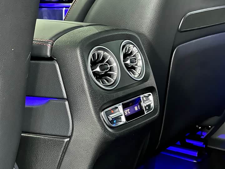 Фото 35 - Mercedes-Benz G-Class AMG