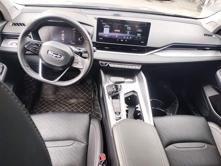 Фото 10 - Geely Preface