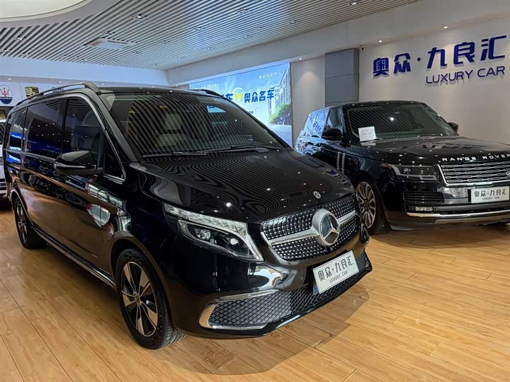 Фото 3 - Mercedes-Benz V-Class