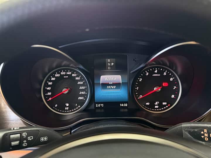 Фото 8 - Mercedes-Benz V-Class