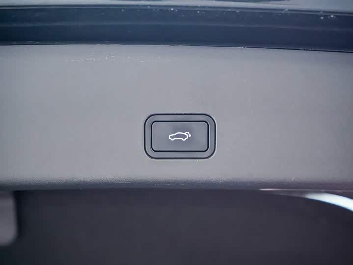 Фото 30 - Zeekr 001