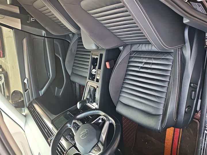 Фото 15 - Volkswagen Magotan