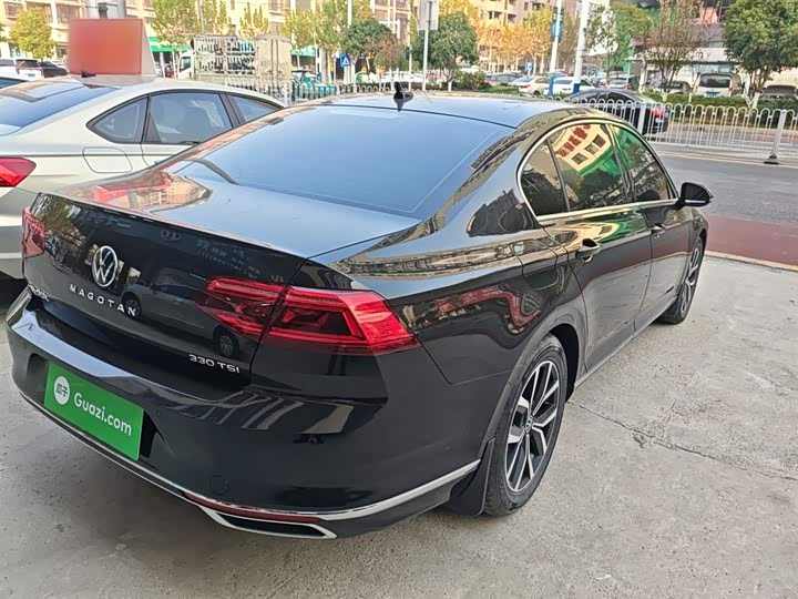 Фото 7 - Volkswagen Magotan