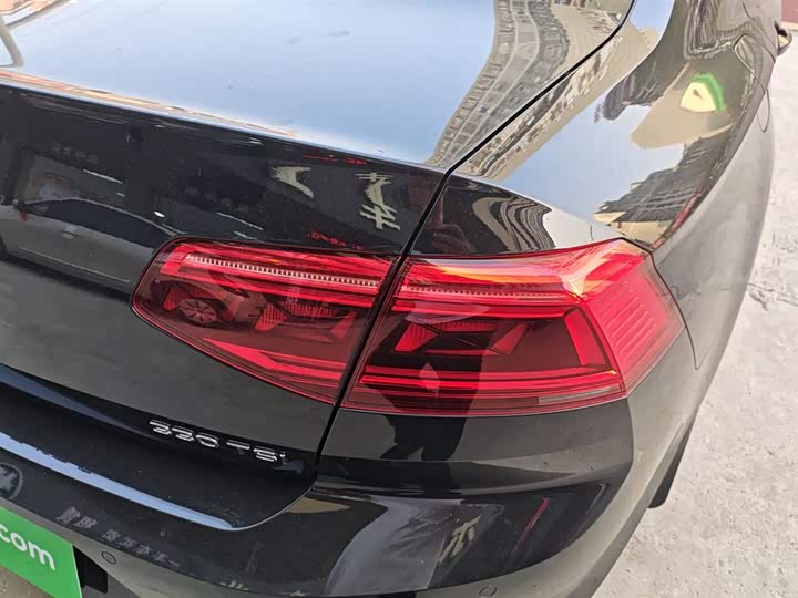 Фото 8 - Volkswagen Magotan