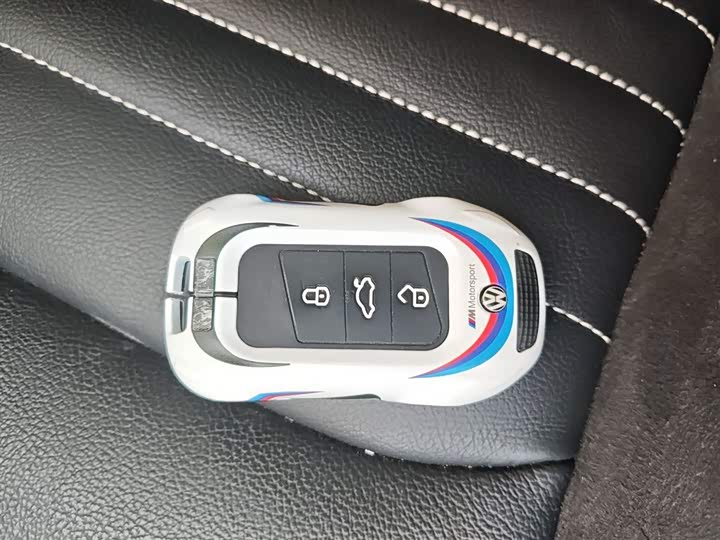 Фото 9 - Volkswagen Magotan