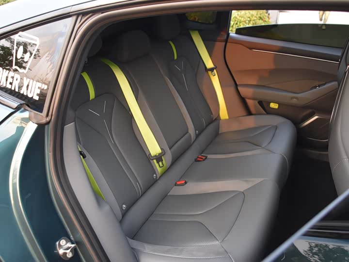 Фото 11 - XPeng P7