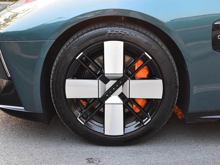 Фото 7 - XPeng P7