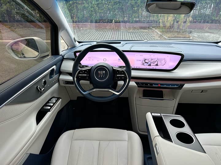 Фото 21 - Buick GL8 Hybrid